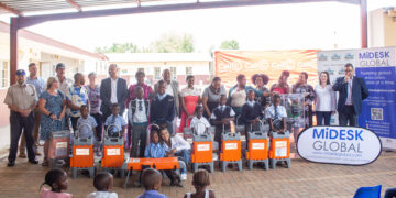 Cell C, MiDesk, Midvaal & Sedibeng Municipalities donate 100 desks to primary school kids