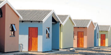 Gauteng Human Settlements fails to deliver 178 000 title deeds, leaving thousands in limbo