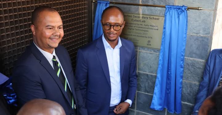 Minister Malatsi & Mayor Teixeira launched a Cyberlab in Midvaal