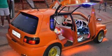 🚘 Flashback Friday with Phiwe: The Legendary Toyota Tazz – Kasi Icon Forever 🚘